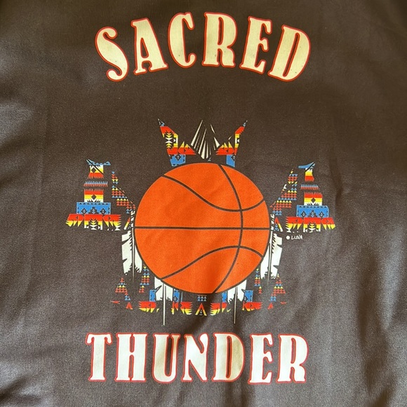 Skyn Style native design front zip hoodie. - Picture 2 of 6